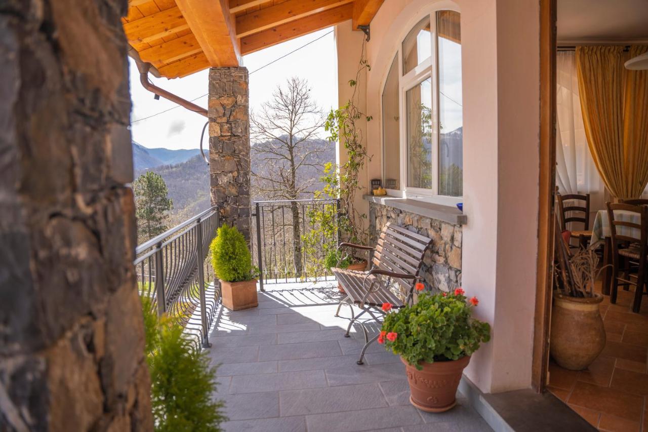 028 - Agriturismo "Il Boschetto" Con Piscina, Pace E Natura - Camera Familiare Cavizzano Kültér fotó