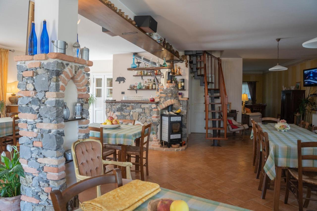 028 - Agriturismo "Il Boschetto" Con Piscina, Pace E Natura - Camera Familiare Cavizzano Kültér fotó