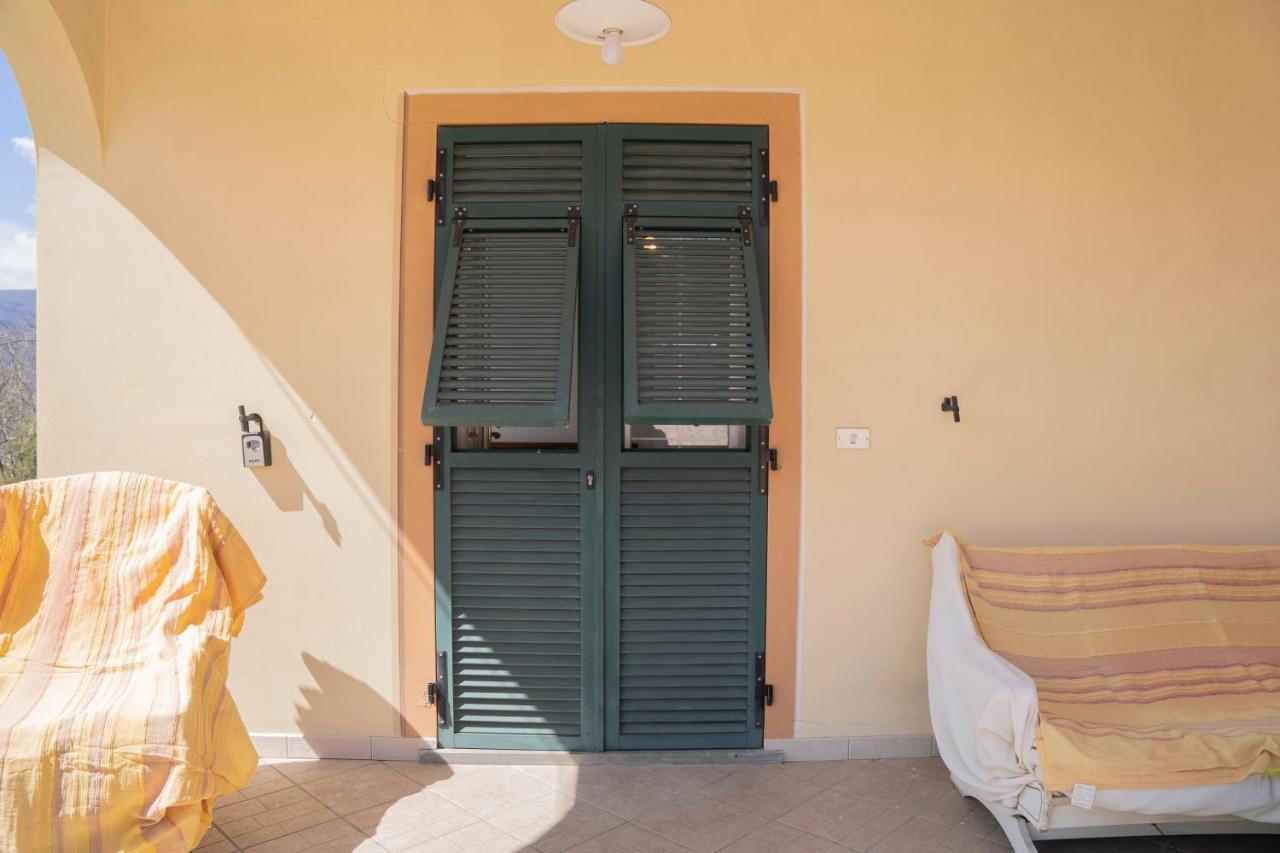 028 - Agriturismo "Il Boschetto" Con Piscina, Pace E Natura - Camera Familiare Cavizzano Kültér fotó