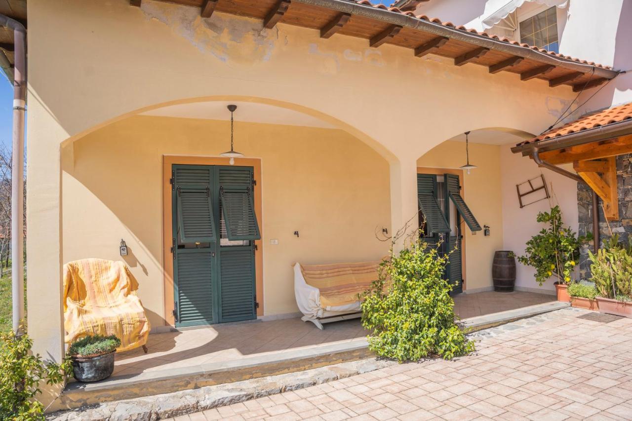 028 - Agriturismo "Il Boschetto" Con Piscina, Pace E Natura - Camera Familiare Cavizzano Kültér fotó